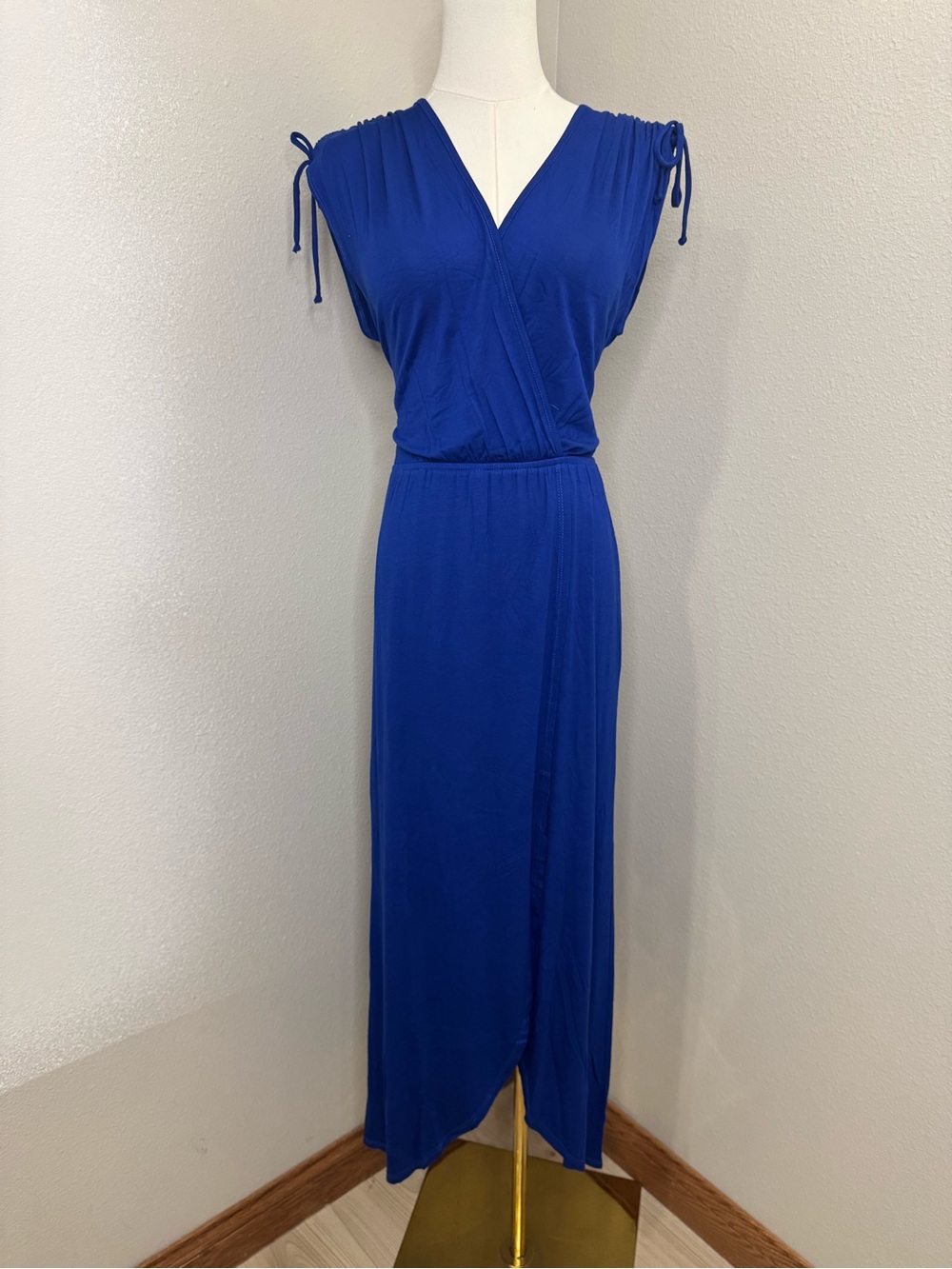 Fraiche by J Nordstrom Royal Blue Faux Wrap Midi Dress Medium NWT Made in USA